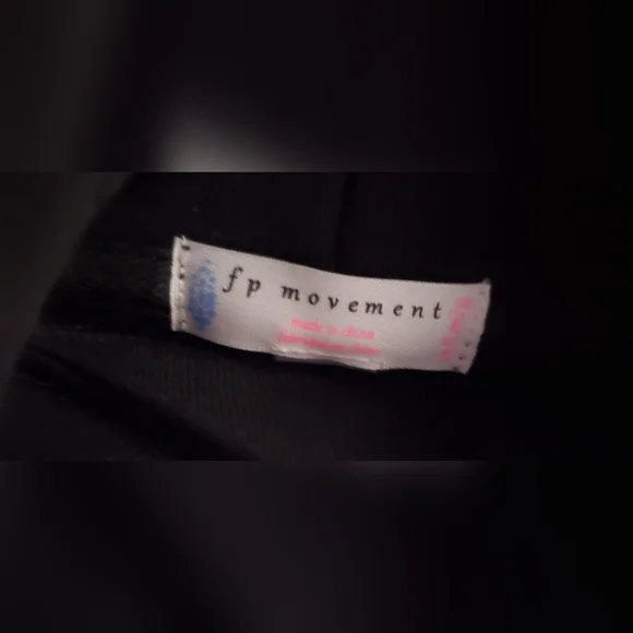 New FP Movement Half Hoodie - Picture 3 of 5